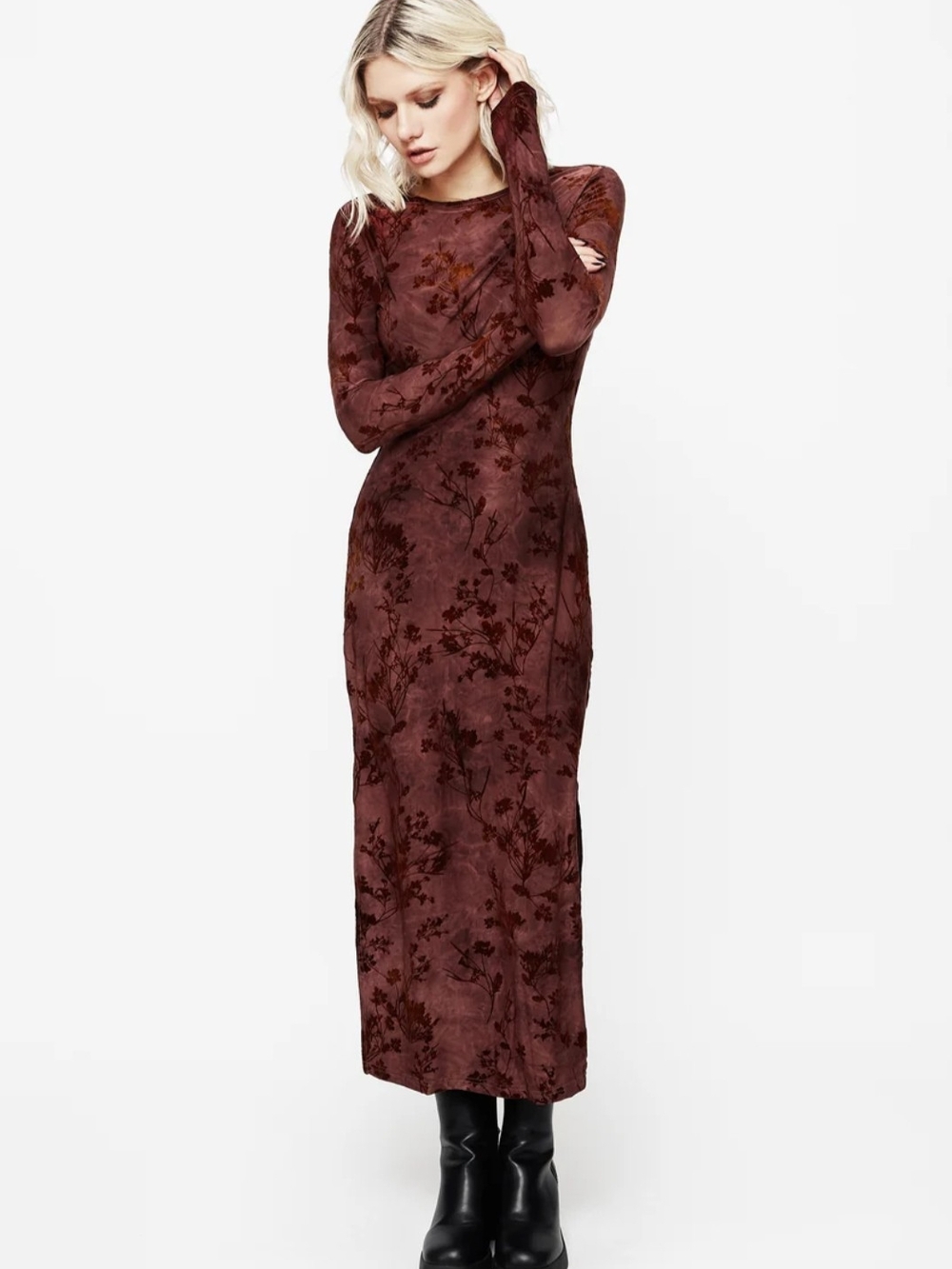 Disturbia Wytchelm Flocked Velour Midaxi Dress - Red